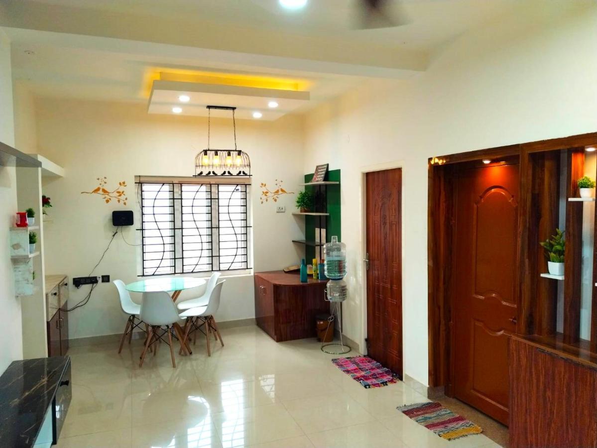 Asshappystayinn Hotel Tiruchirappalli ภายนอก รูปภาพ